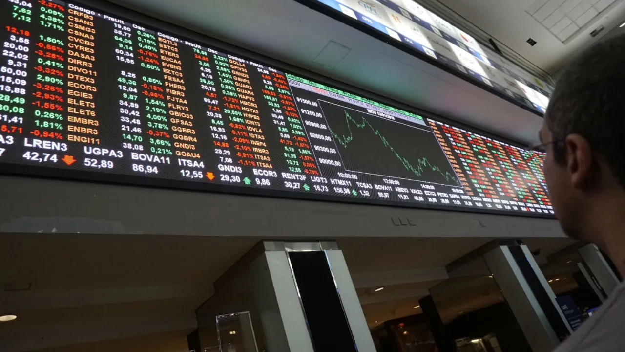 Perspectiva de redução de juros adiciona ‘bons ventos’ ao Ibovespa
