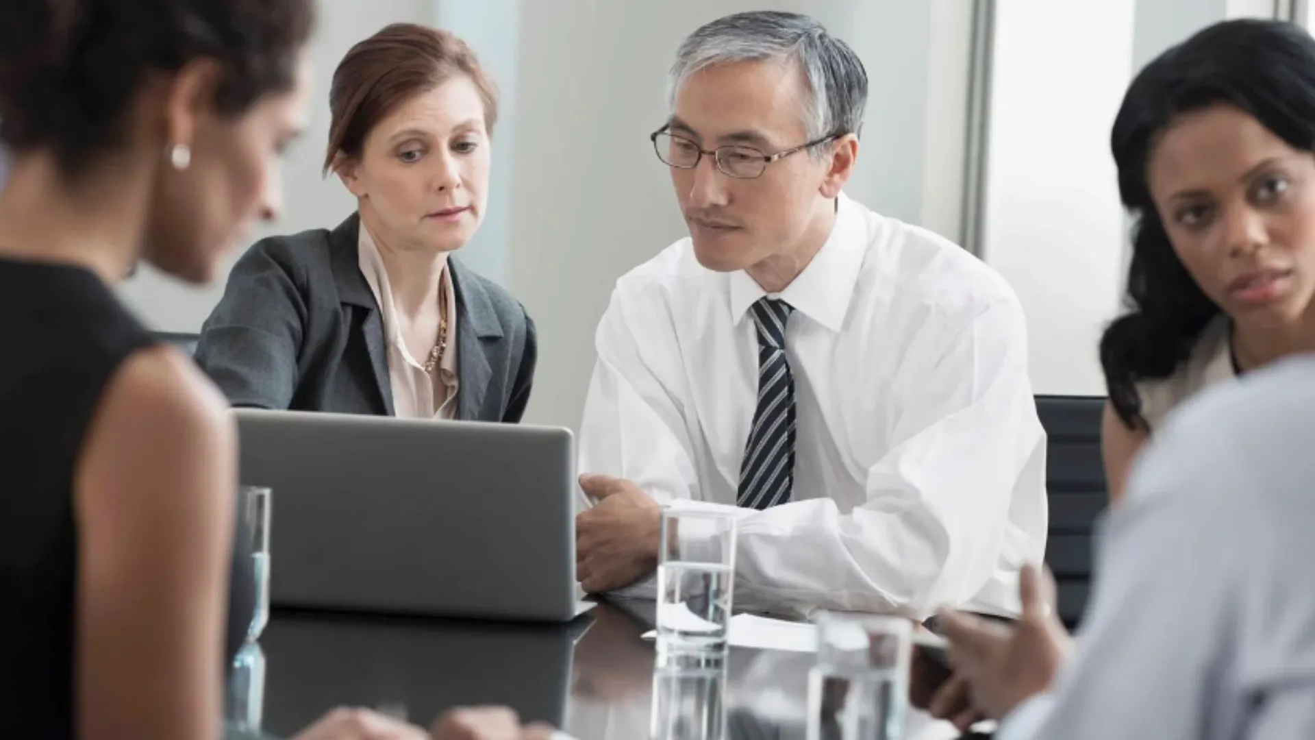 Como as empresas ficaram tão boas em fusões e aquisições