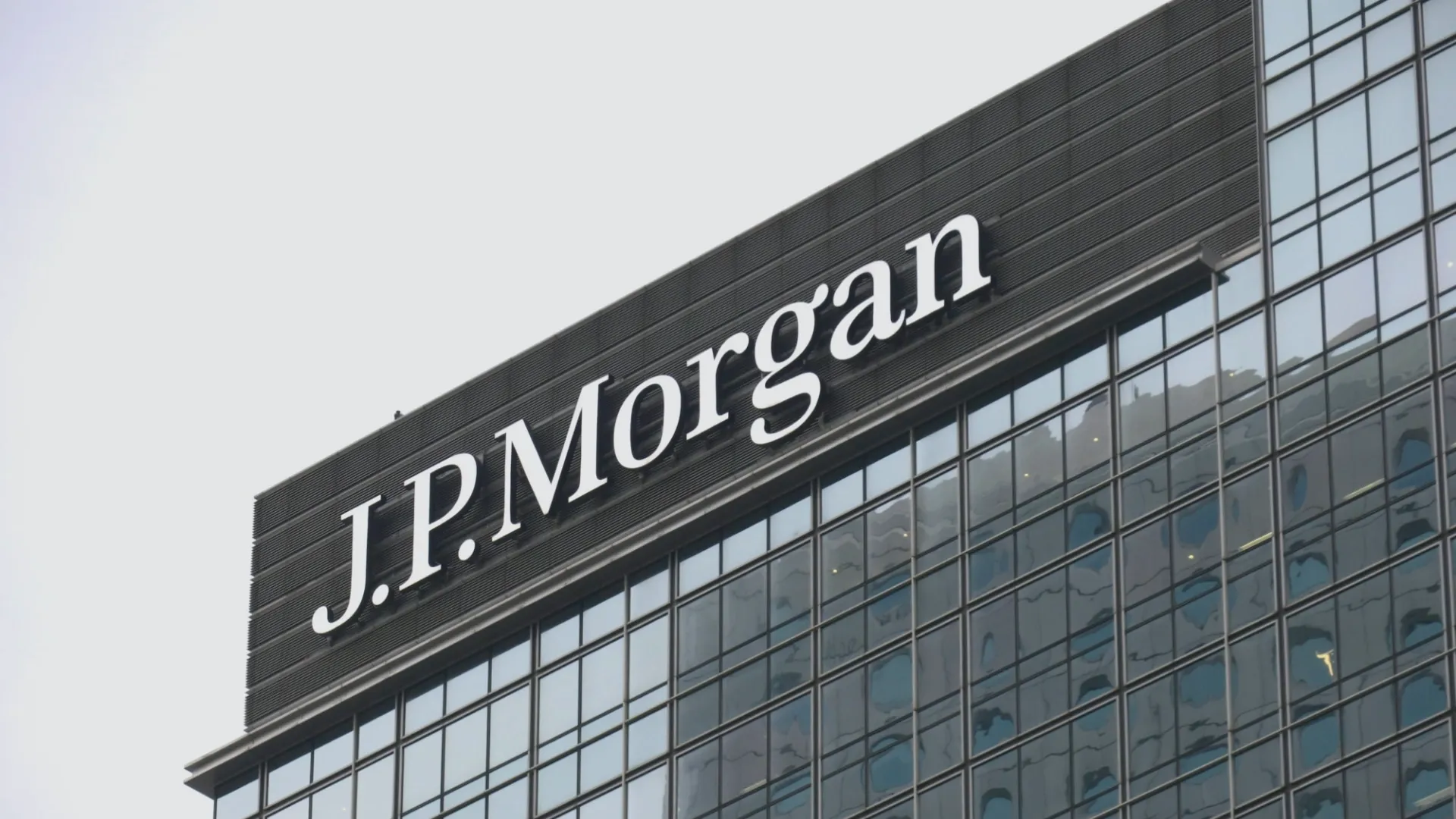 O que a aquisição da Frank pelo JP Morgan tem em comum com a queda das AMER3 e FTX?